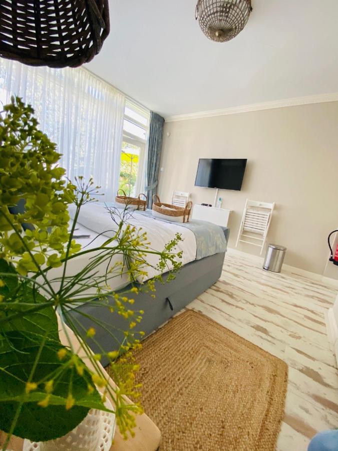 De Tuinkamer-----Prive Diner Op De Kamer Mogelijk!!! Hoogeveen Exterior photo